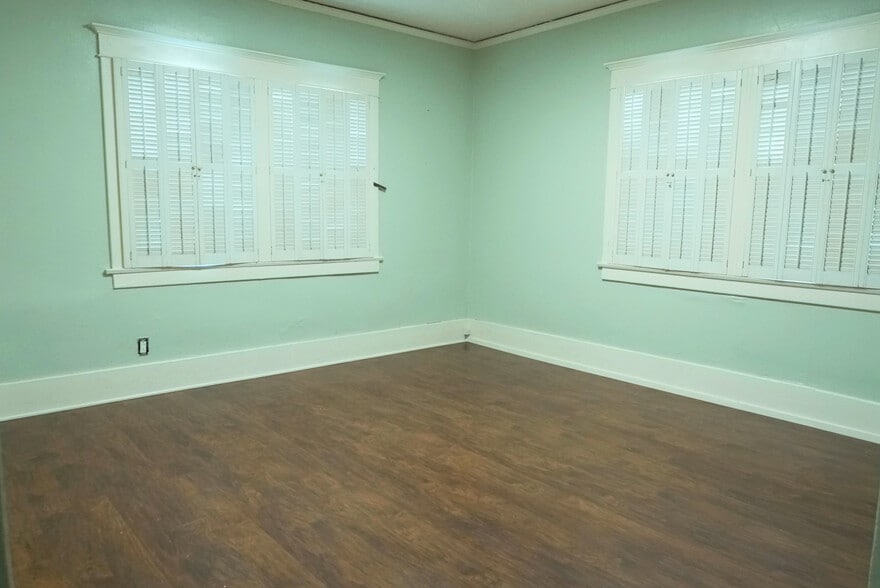 More Photos Of 1201 Temple St, Los Angeles Flex For Lease