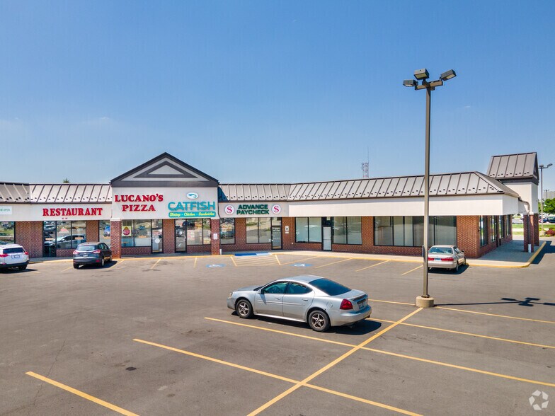 More Photos Of 2400 Caton Farm Rd, Crest Hill Unknown For Lease