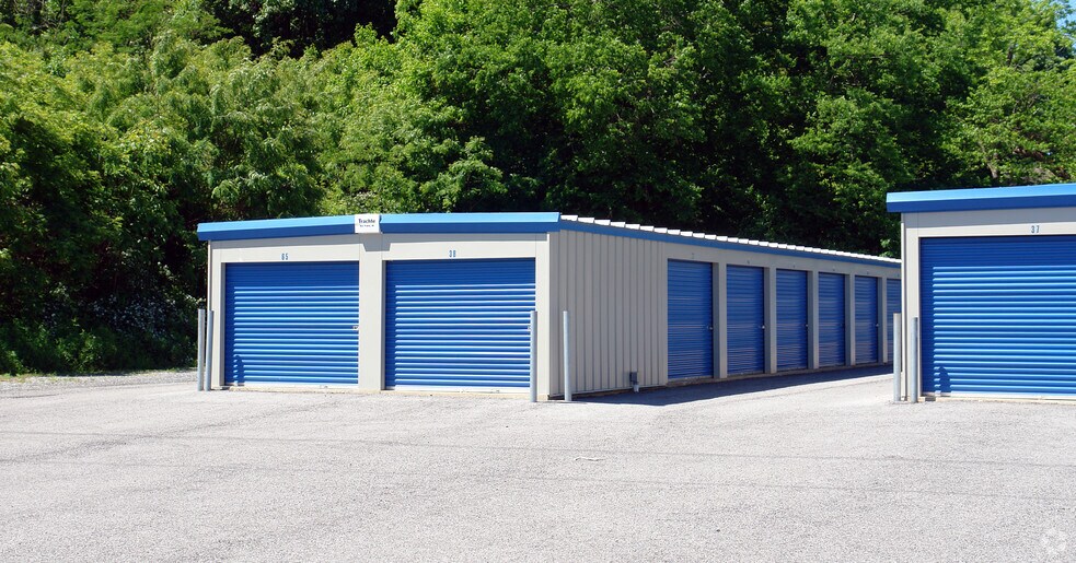 More Photos Of 5209 Memorial Blvd, Kingsport Self Storage For Sale