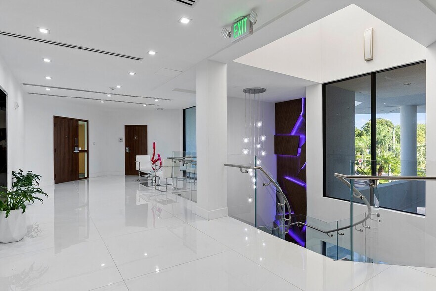 More Photos Of 1100 Northpoint Pky, West Palm Beach Office For Lease