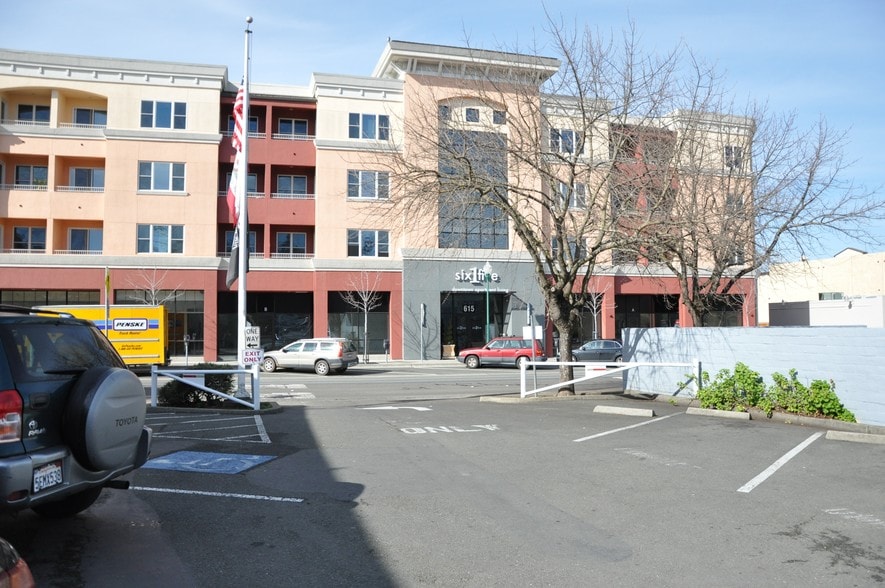 More Photos Of 589 Mendocino Ave, Santa Rosa Storefront Retail Office For Sale