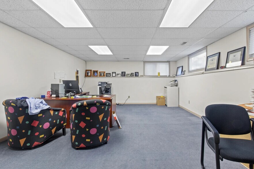 More Photos Of 6635 W Central Ave, Toledo Office For Lease