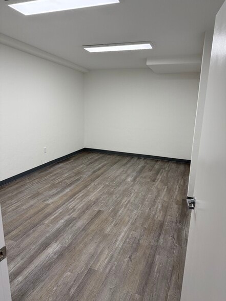 More Photos Of 821 S Auburn St, Kennewick Office For Lease