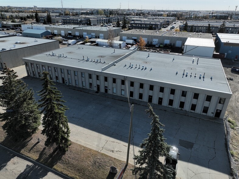 More Photos Of 9803-9817 47th Ave NW, Edmonton Warehouse For Lease