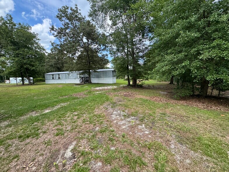 More Photos Of 399 Ireland Dr, Lumber Bridge Multifamily For Sale