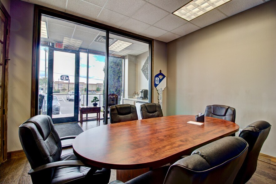 More Photos Of 923 N Loop 1604 E, San Antonio Unknown For Lease