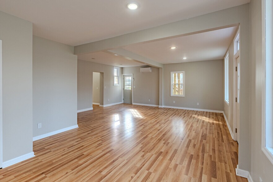 More Photos Of 12 Scenic Rd, Fries General Retail For Sale