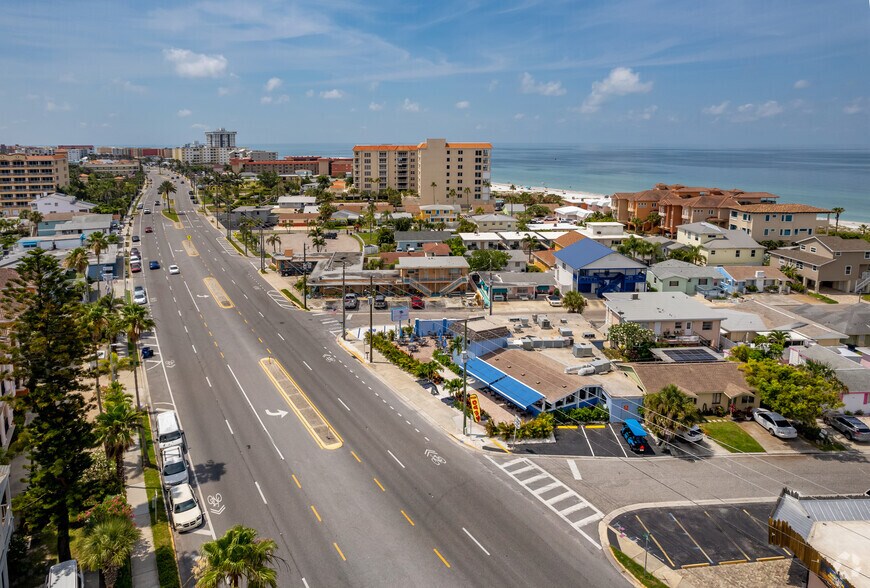 More Photos Of 17814 Gulf Blvd, Redington Shores Storefront Retail Residential For Sale