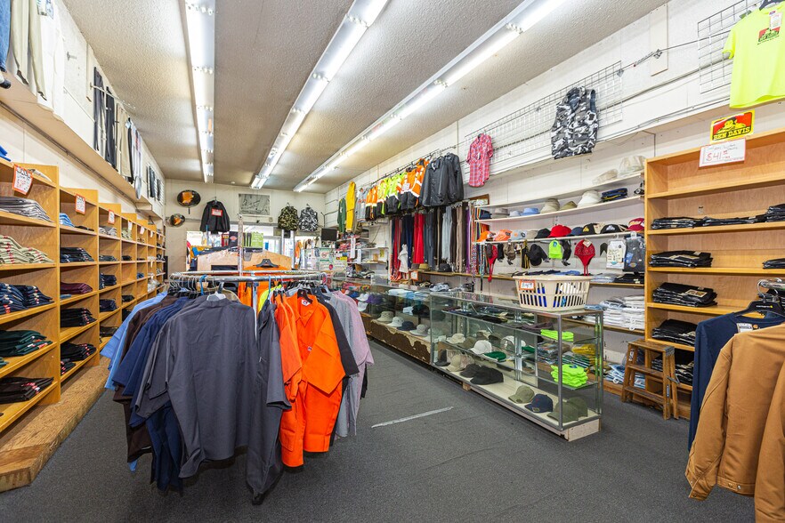 More Photos Of 2640-2650 Mission St, San Francisco Storefront For Sale