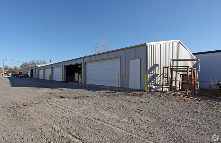 More Photos Of 34 N Lakewood Ave, Tulsa Unknown For Lease