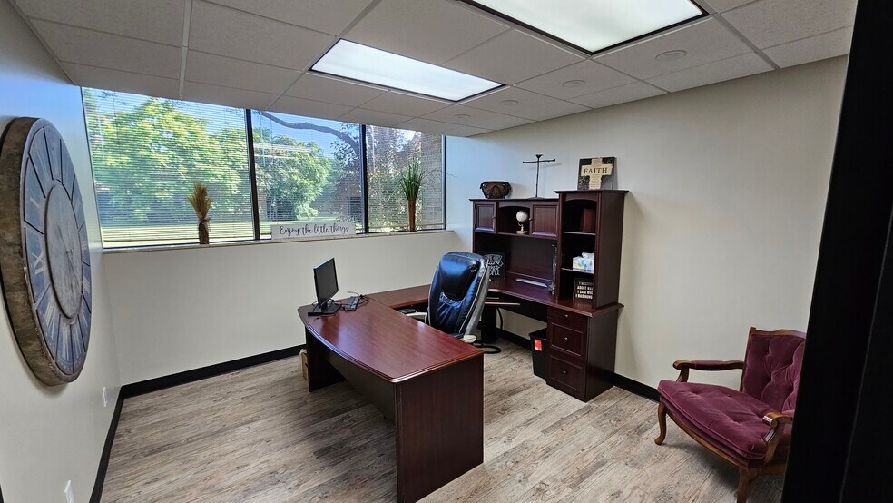 More Photos Of 6258 W Pierson Rd, Flushing Medical For Lease