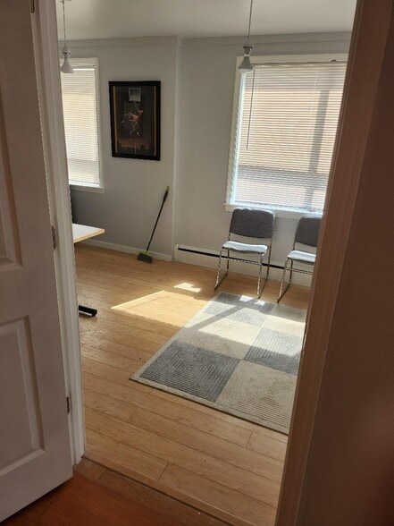 More Photos Of 5301 Harford Rd, Baltimore Office For Sale