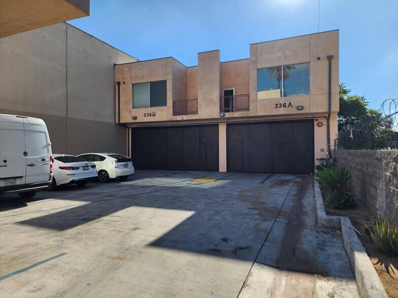 More Photos Of 334-336 W 33rd St, Los Angeles Industrial For Sale