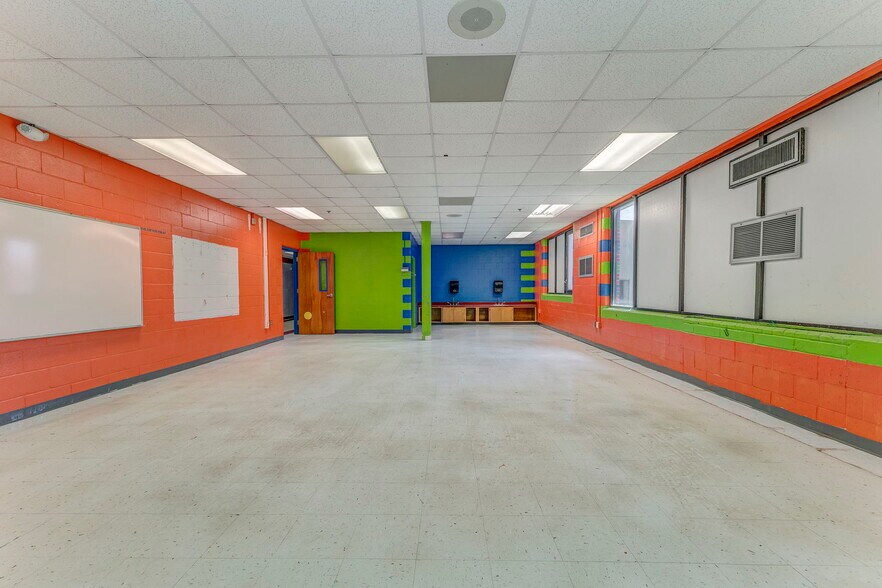 More Photos Of 13 Rome Rd SW, Cave Spring Coworking Space