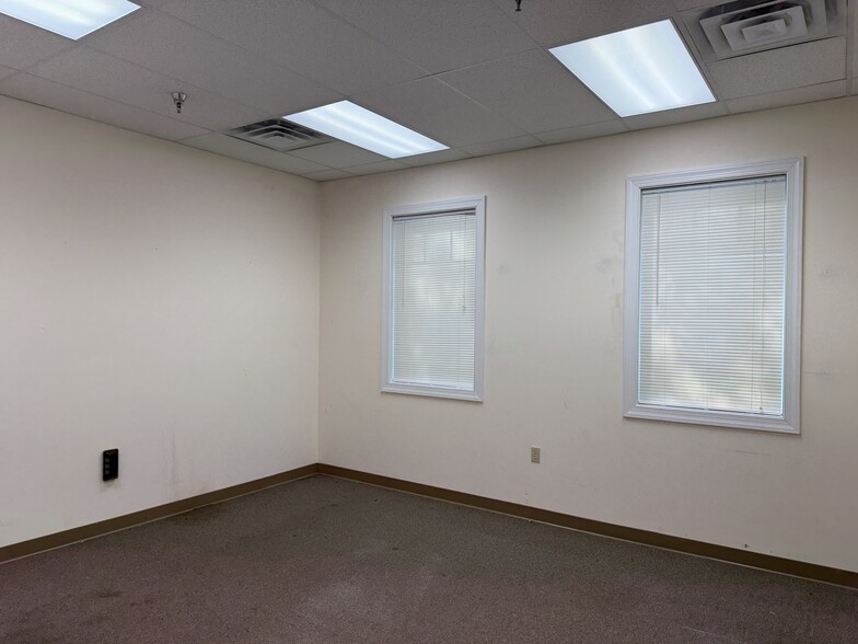 More Photos Of 20850 Langley Rd, Lexington Park Religious Facility For Lease