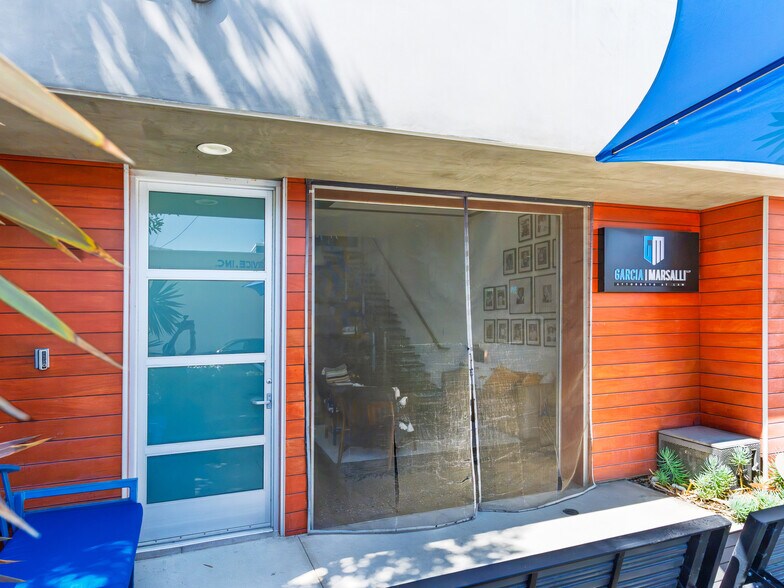 More Photos Of 215 California St, El Segundo Office For Lease