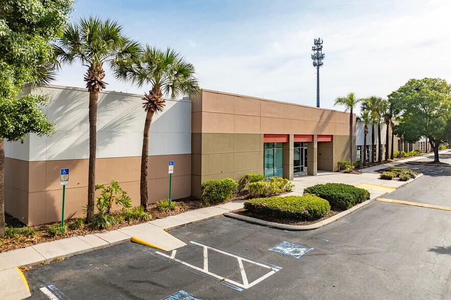 More Photos Of 10441 University Center Dr, Tampa Office For Lease