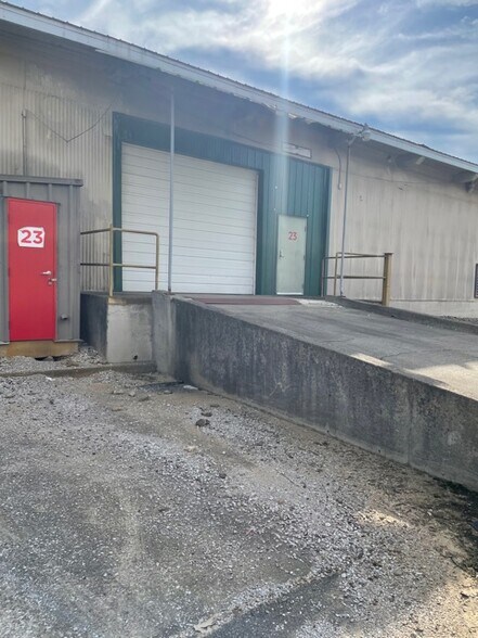 More Photos Of 2501 Millers Ln, Louisville Warehouse For Lease