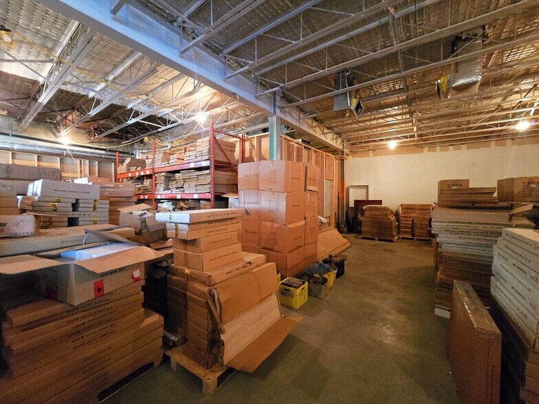 More Photos Of 10351 92 St NW, Edmonton Office For Sale