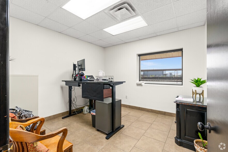 More Photos Of 7910 Interstate 20, Midland Service For Lease