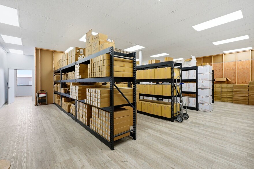 More Photos Of 3001 Main St, Union Gap Freestanding For Lease