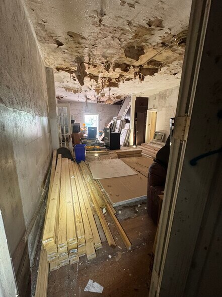 More Photos Of 238 N 53rd St, Philadelphia Funeral Home For Sale
