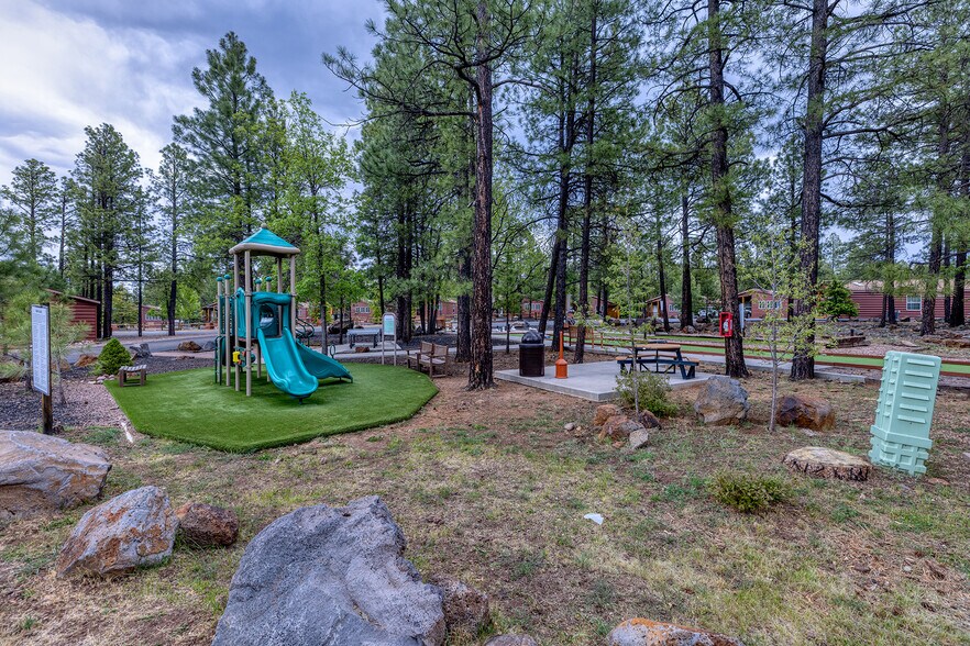 More Photos Of 5829 Buck Springs Rd, Pinetop Hotel For Sale