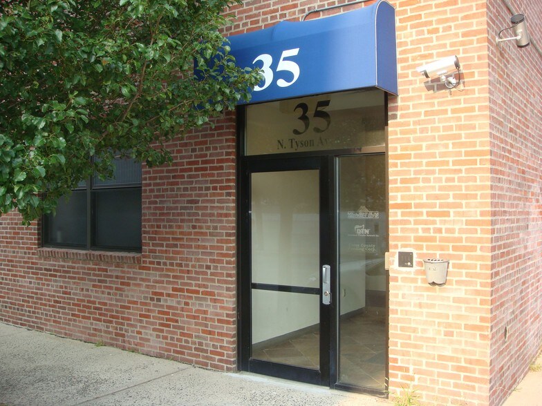 More Photos Of 35 N Tyson Ave, Floral Park Medical For Lease