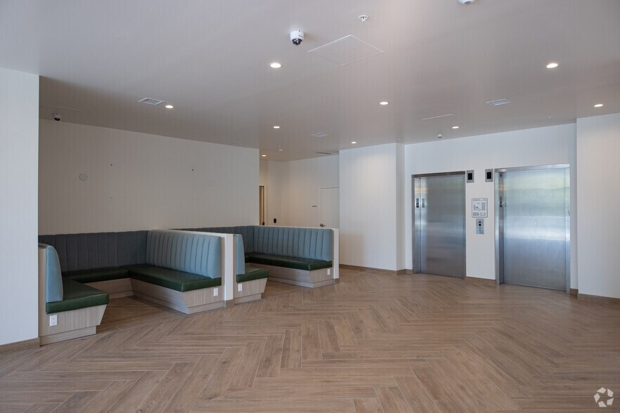 More Photos Of 801 S Berendo St, Los Angeles Apartments For Lease