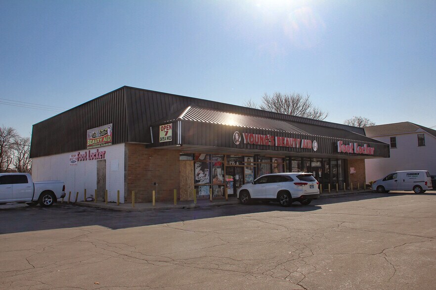More Photos Of 715 E Sibley Blvd, Dolton Freestanding For Lease