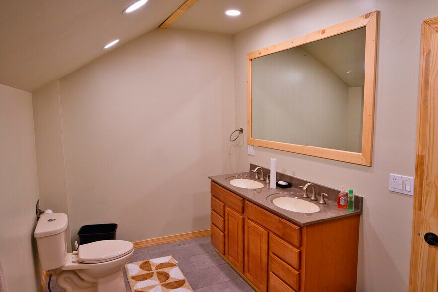 More Photos Of 5984 W South Range Rd, Salem Service For Sale