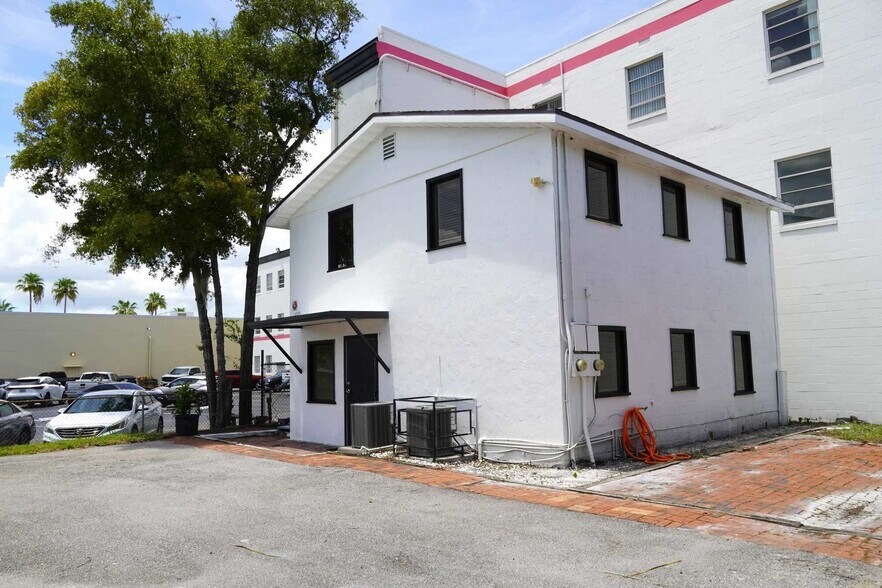 More Photos Of 1517 Hillcrest St, Orlando Office For Lease