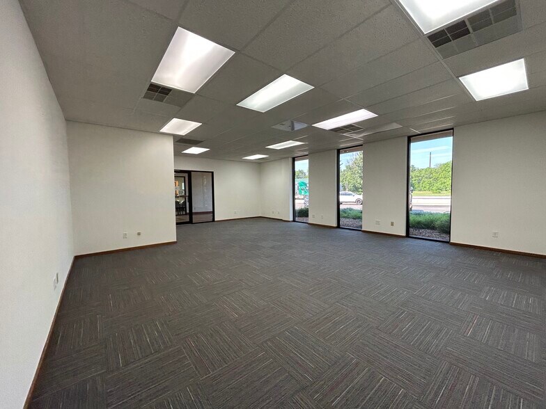 More Photos Of 1820 Post Rd, Plover Storefront Retail Office For Lease