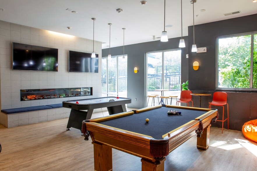 More Photos Of 104 E 7th St, Coralville Apartments For Lease