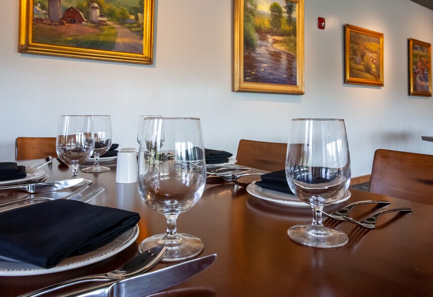More Photos Of 117 Burgoyne Rd, Ticonderoga Restaurant For Sale