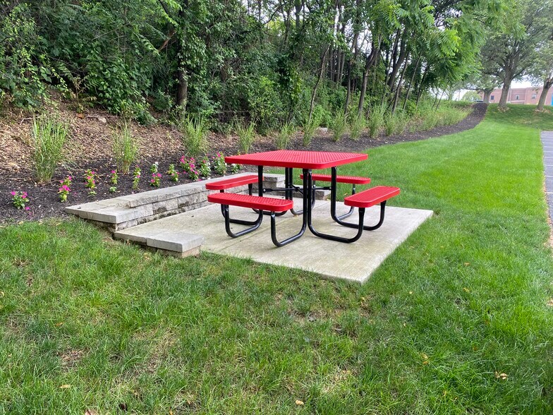 More Photos Of 4 Lemoyne Dr, Lemoyne Medical For Lease