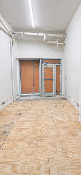 More Photos Of 10-40 Shore Blvd, Brooklyn Apartments For Lease
