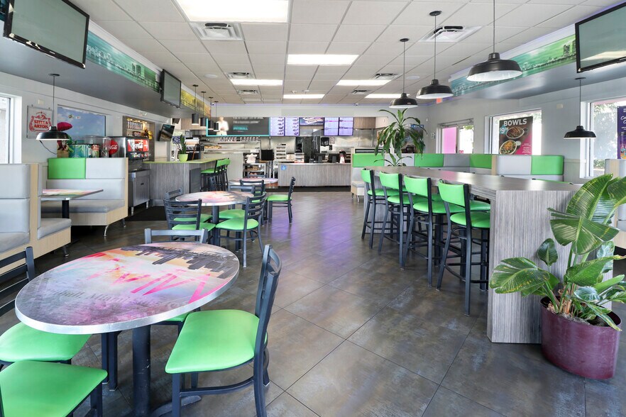 More Photos Of 750 W Sample Rd, Pompano Beach Fast Food For Lease