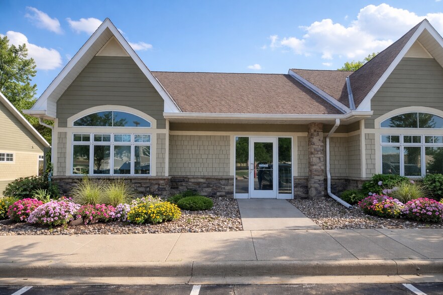 More Photos Of 18045 Oak St, Omaha Office For Sale