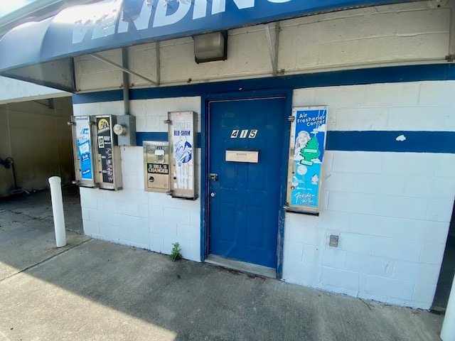 More Photos Of 415 Jackson st, Parker City Carwash For Sale