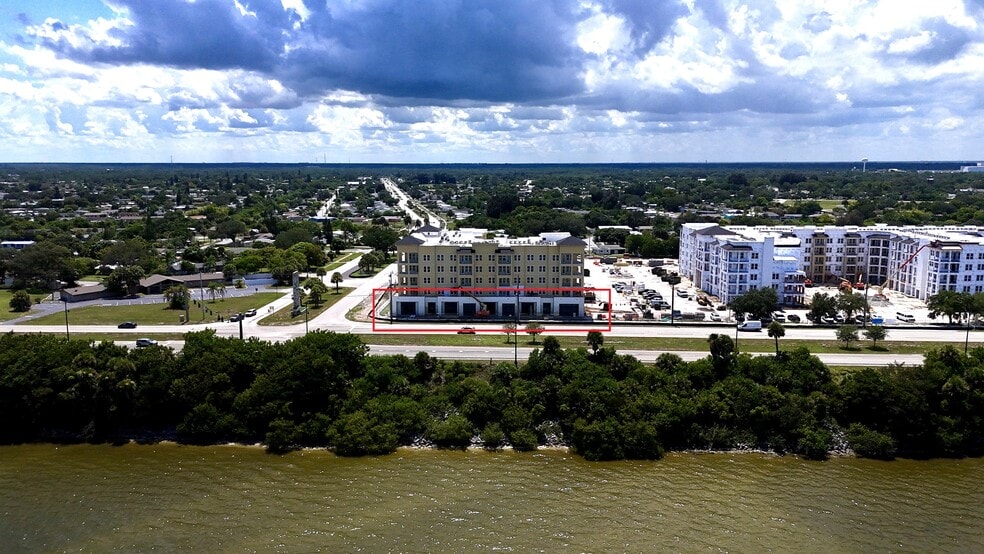 More Photos Of 2495 Port Malabar NE blvd, Palm Bay General Retail For Lease