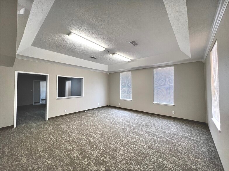 More Photos Of 14006 Old Highway 59 N, Splendora Office For Lease