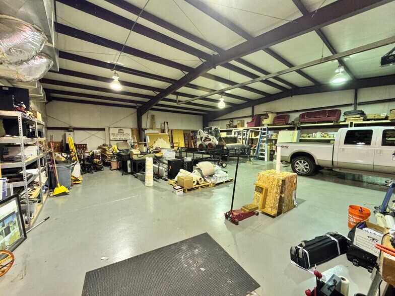 More Photos Of 7408 NW 85th St, Oklahoma City Warehouse For Sale