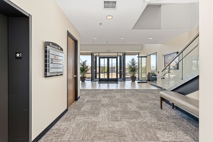 More Photos Of 9017 S Riverside Dr, Sandy Office For Lease