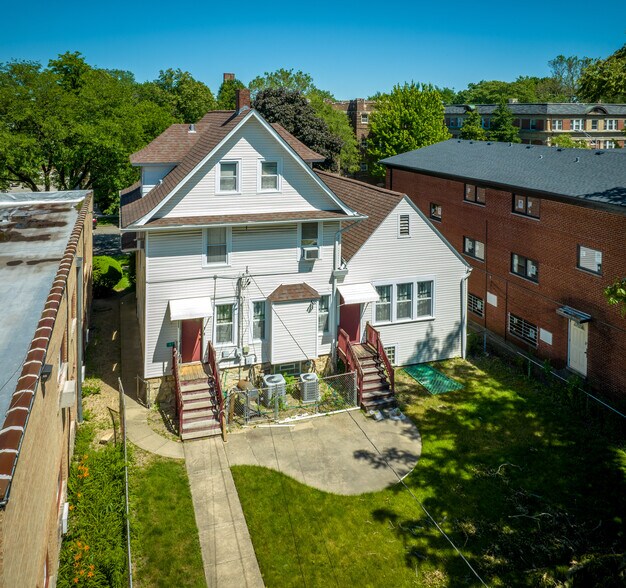 More Photos Of 316 N Austin Blvd, Oak Park Religious Facility For Sale