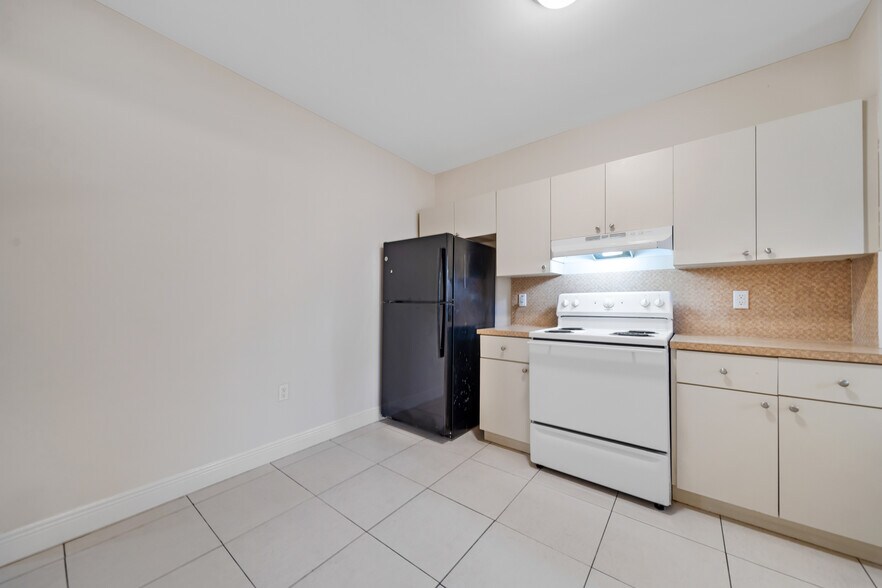 More Photos Of 931 SW 3rd St, Miami Apartments For Sale