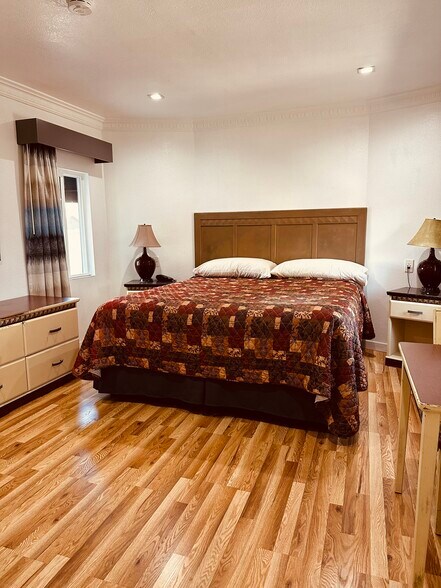 More Photos Of 5850 W Olympic Blvd, Los Angeles Hotel For Sale