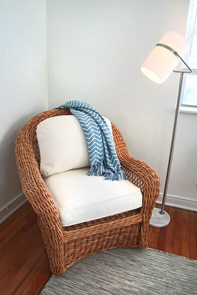 More Photos Of 172 N County Rd, Palm Beach Apartments For Sale