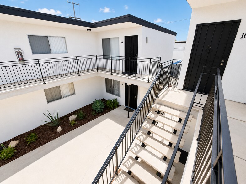 More Photos Of 4744 Hawley Blvd, San Diego Apartments For Sale