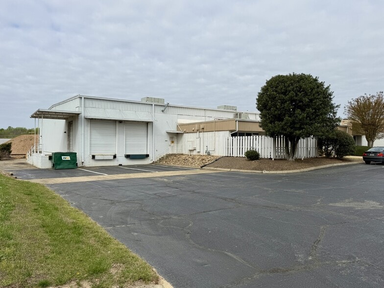 More Photos Of 1931 Perimeter Rd, Greenville Warehouse For Sale